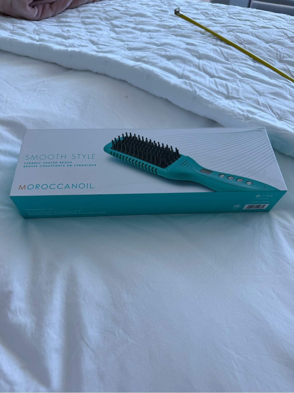 Moroccanoil Smooth Style Ceramic Heated Brush in Teal
